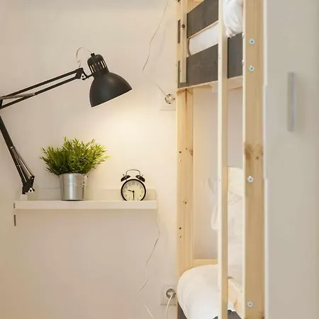 Yellow Design Estudio Com Ac Baixa Chiado Apartman *