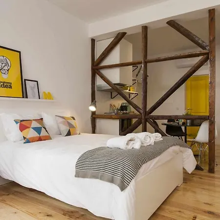 아파트 Modern Studio Baixa Chiado Lisbon- Yellow *