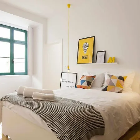Apartment Yellow Design Chiado Center