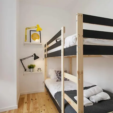 Yellow Design Estudio Com Ac Baixa Chiado * Lisboa
