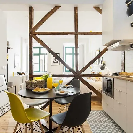 Yellow Design Estudio Com Ac Baixa Chiado شقة *
